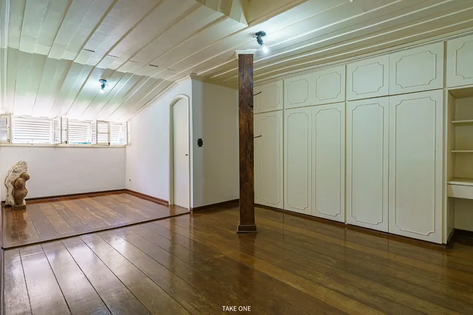 Casa de Condomínio com 5 quartos à venda, 1130m2 em Sítios de Recreio Gramado, Campinas - SP - imagem 3 Foto 3 de Casa de Condomínio com 5 quartos à venda, 1130m2 em Sítios de Recreio Gramado, Campinas - SP