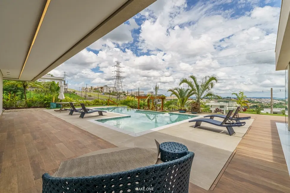 Casa de Condomínio com 4 quartos à venda, 646m2 em Monte Alegre, Vinhedo - SP - imagem 4 Foto 4 de Casa de Condomínio com 4 quartos à venda, 646m2 em Monte Alegre, Vinhedo - SP