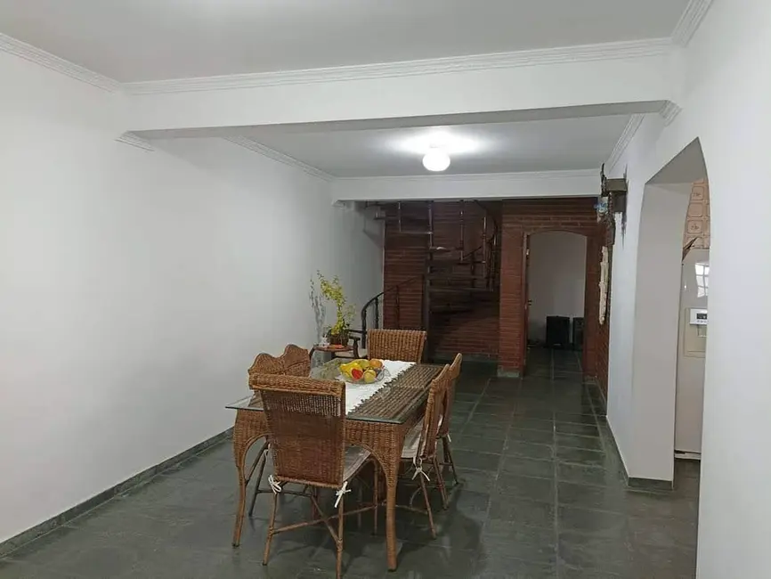 Casa com 3 quartos à venda, 312m2 em Região Central, Caieiras - SP - imagem 7 Foto 7 de Casa com 3 quartos à venda, 312m2 em Região Central, Caieiras - SP