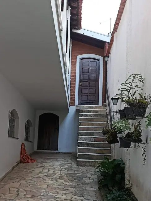 Casa com 3 quartos à venda, 312m2 em Região Central, Caieiras - SP - imagem 2 Foto 2 de Casa com 3 quartos à venda, 312m2 em Região Central, Caieiras - SP