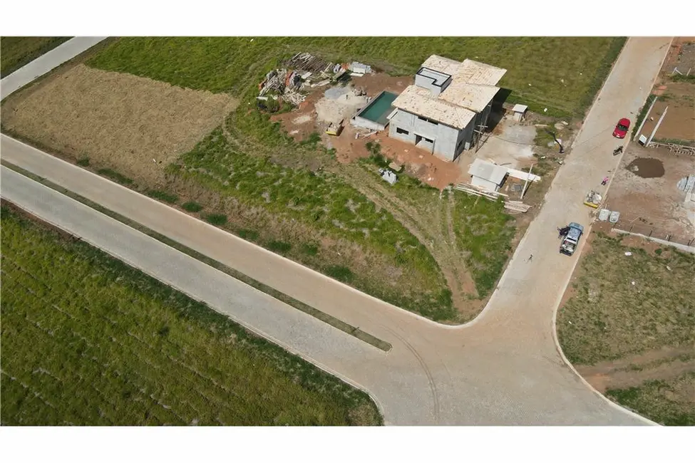 Foto 1 de Terreno / Lote à venda, 1000m2 em Joanopolis - SP