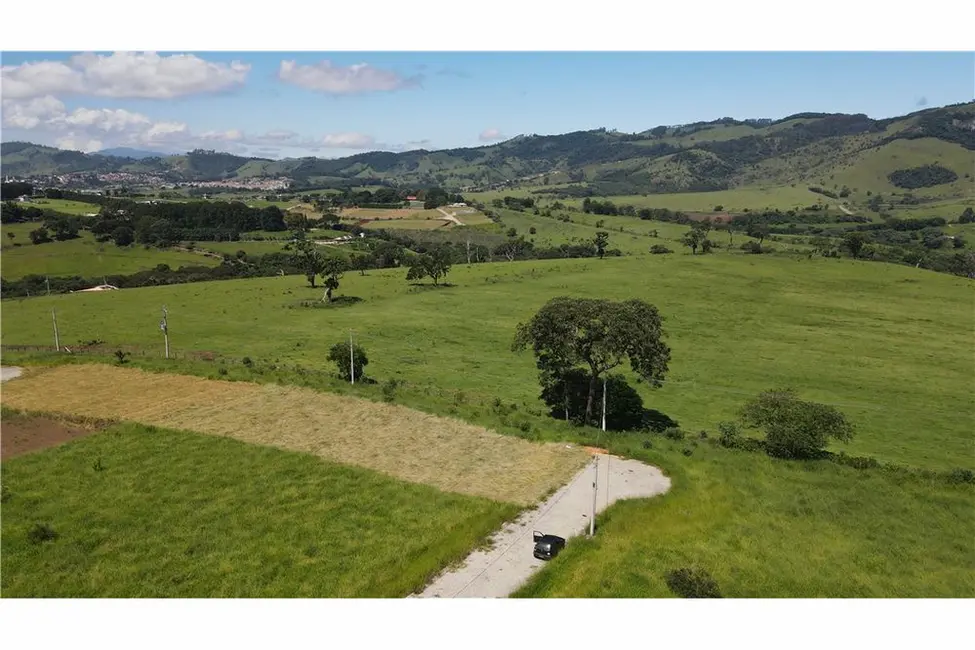 Foto 2 de Terreno / Lote à venda, 1000m2 em Centro, Joanopolis - SP