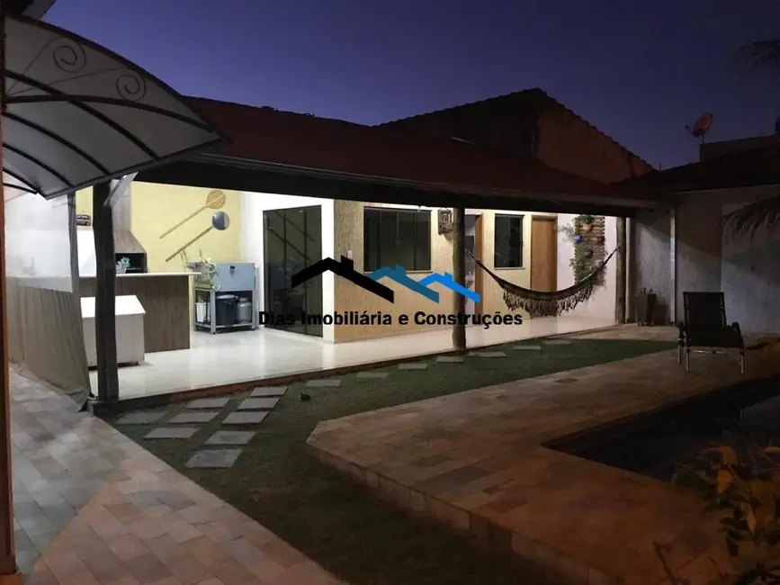 Foto 1 de Casa com 4 quartos à venda, 390m2 em Jardim Tabapuã (Vila Xavier), Araraquara - SP