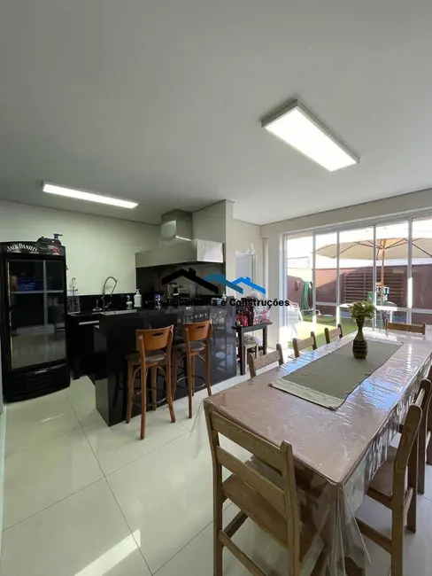 Casa com 3 quartos à venda, 260m2 em Residencial Campos de Piemonte, Araraquara - SP - imagem 3 Foto 3 de Casa com 3 quartos à venda, 260m2 em Residencial Campos de Piemonte, Araraquara - SP