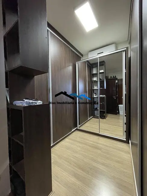 Casa com 3 quartos à venda, 260m2 em Residencial Campos de Piemonte, Araraquara - SP - imagem 8 Foto 8 de Casa com 3 quartos à venda, 260m2 em Residencial Campos de Piemonte, Araraquara - SP