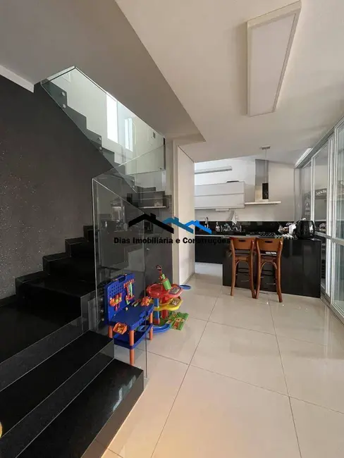 Foto 2 de Casa com 3 quartos à venda, 260m2 em Residencial Campos de Piemonte, Araraquara - SP