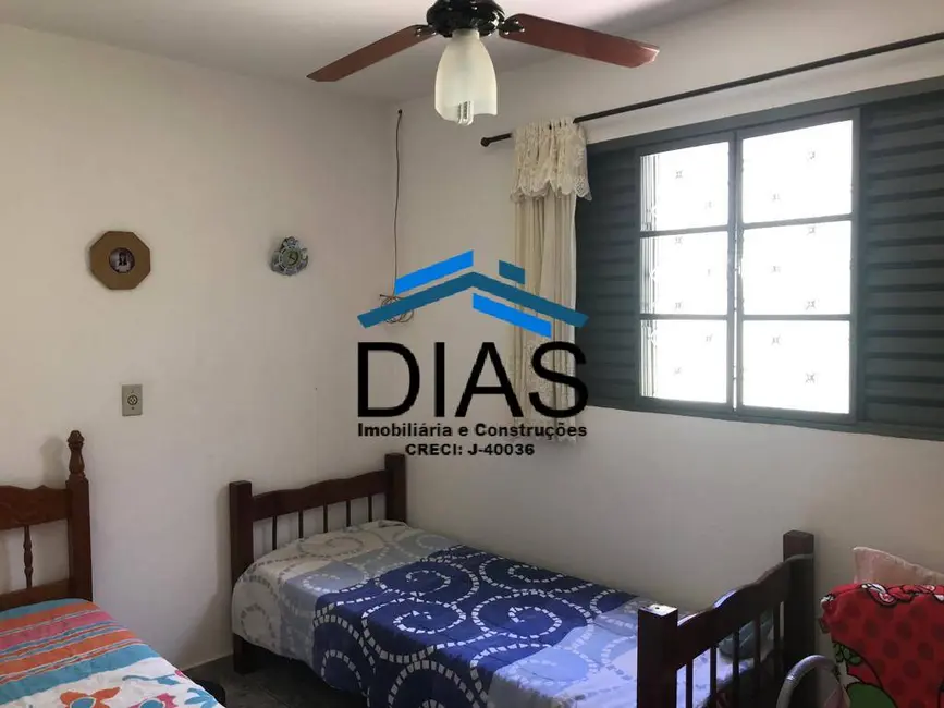 Casa com 3 quartos à venda, 250m2 em Doutor Tancredo de Almeida Neves, Araraquara - SP - imagem 5 Foto 5 de Casa com 3 quartos à venda, 250m2 em Doutor Tancredo de Almeida Neves, Araraquara - SP