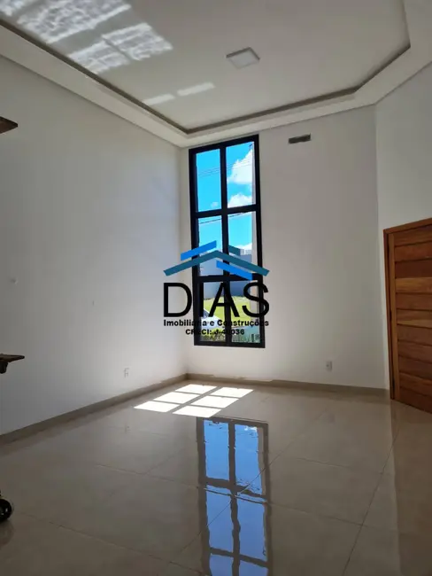 Casa com 3 quartos à venda, 200m2 em Parque Atlanta, Araraquara - SP - imagem 2 Foto 2 de Casa com 3 quartos à venda, 200m2 em Parque Atlanta, Araraquara - SP
