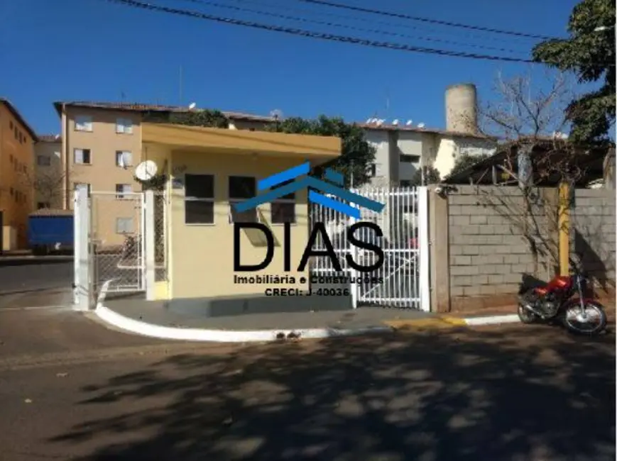 Foto 2 de Apartamento com 2 quartos à venda, 52m2 em Vila Santa Maria (Vila Xavier), Araraquara - SP