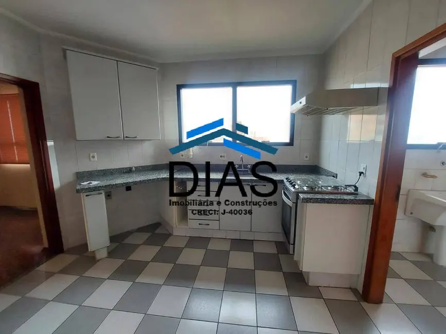 Apartamento com 3 quartos à venda, 338m2 em Centro, Araraquara - SP - imagem 6 Foto 6 de Apartamento com 3 quartos à venda, 338m2 em Centro, Araraquara - SP