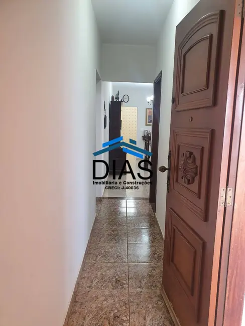 Foto 2 de Casa com 3 quartos à venda, 315m2 em Vila Suconasa, Araraquara - SP