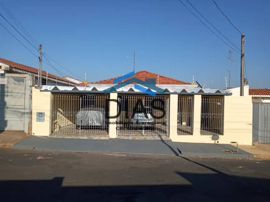 Casa com 2 quartos à venda, 300m2 em Vila Yamada, Araraquara - SP - imagem 1 Foto 1 de Casa com 2 quartos à venda, 300m2 em Vila Yamada, Araraquara - SP