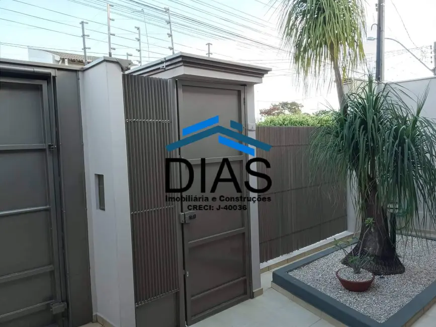 Foto 2 de Casa com 3 quartos à venda, 275m2 em Residencial Maria Cândida, Matao - SP