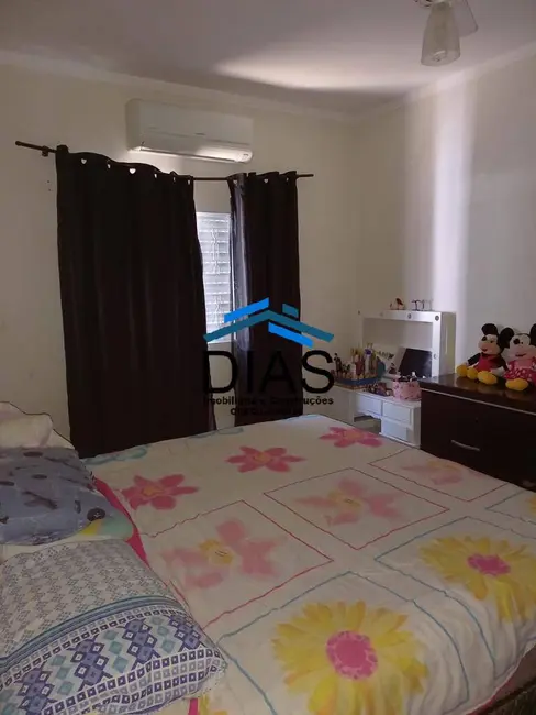 Casa com 3 quartos à venda, 275m2 em Jardim Maria Luiza V, Araraquara - SP - imagem 9 Foto 9 de Casa com 3 quartos à venda, 275m2 em Jardim Maria Luiza V, Araraquara - SP