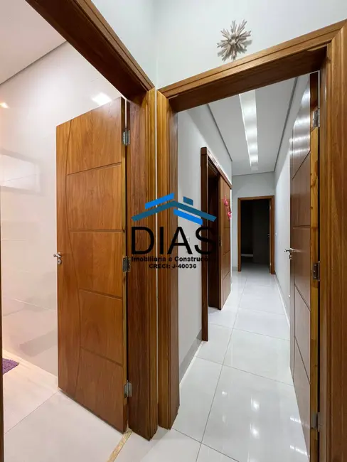 Foto 4 de Casa com 2 quartos à venda, 200m2 em Parque Atlanta, Araraquara - SP