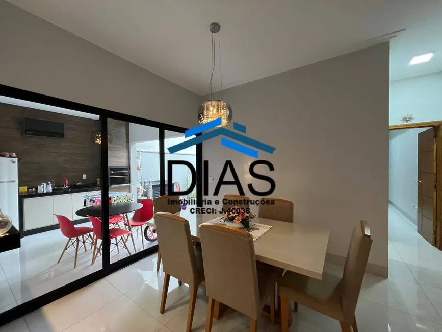 Foto 2 de Casa com 2 quartos à venda, 200m2 em Parque Atlanta, Araraquara - SP
