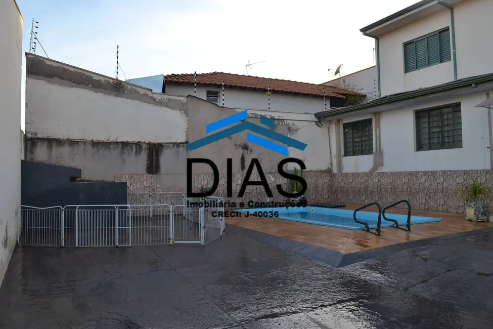 Foto 3 de Casa com 3 quartos à venda, 283m2 em Vila Velosa, Araraquara - SP