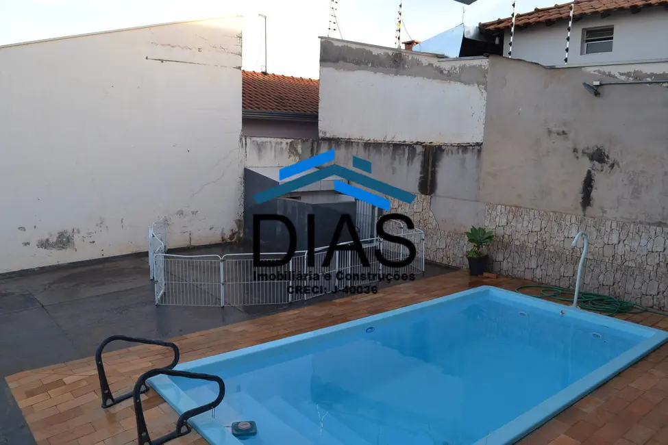 Foto 2 de Casa com 3 quartos à venda, 283m2 em Vila Velosa, Araraquara - SP