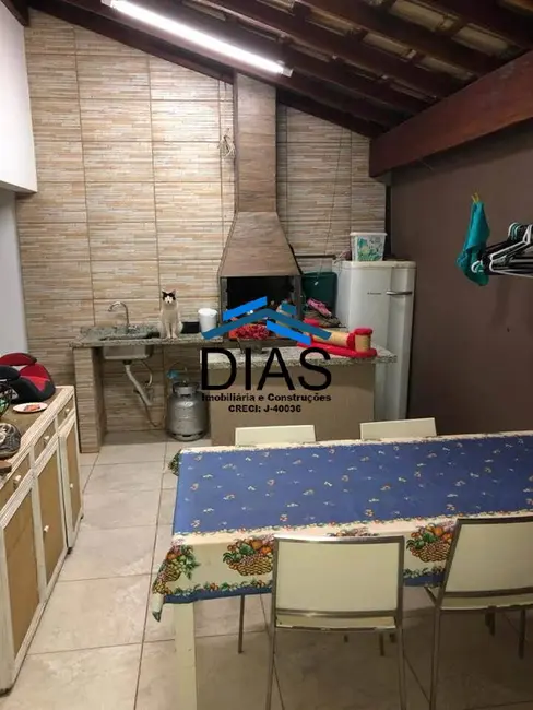 Casa com 3 quartos à venda, 200m2 em Jardim Marialice, Araraquara - SP - imagem 5 Foto 5 de Casa com 3 quartos à venda, 200m2 em Jardim Marialice, Araraquara - SP