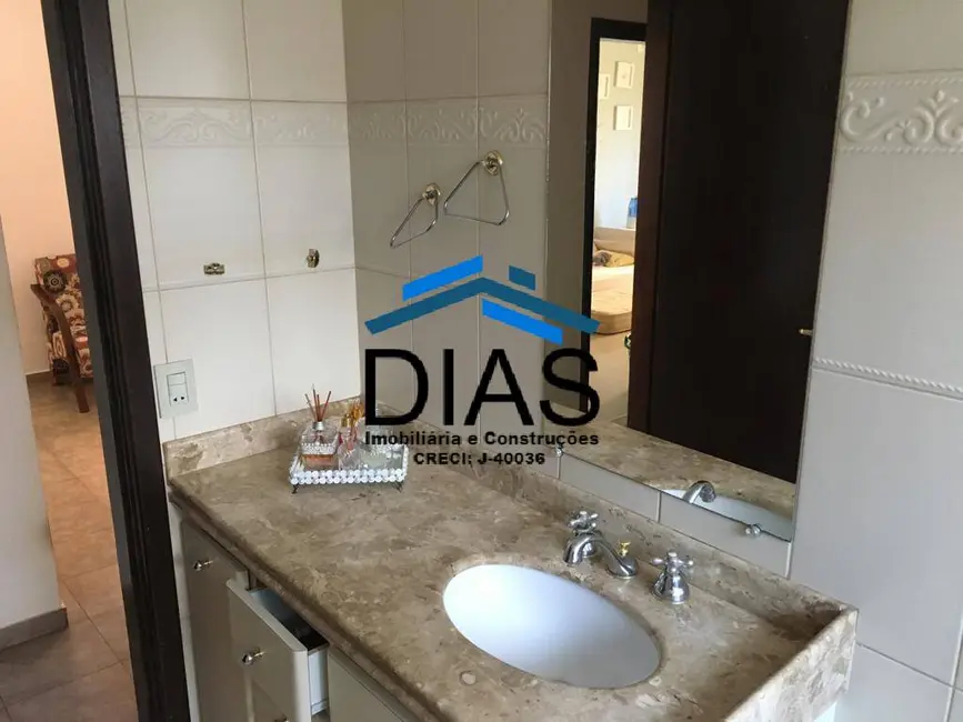 Foto 6 de Casa com 3 quartos à venda, 528m2 em Vila José Bonifácio, Araraquara - SP