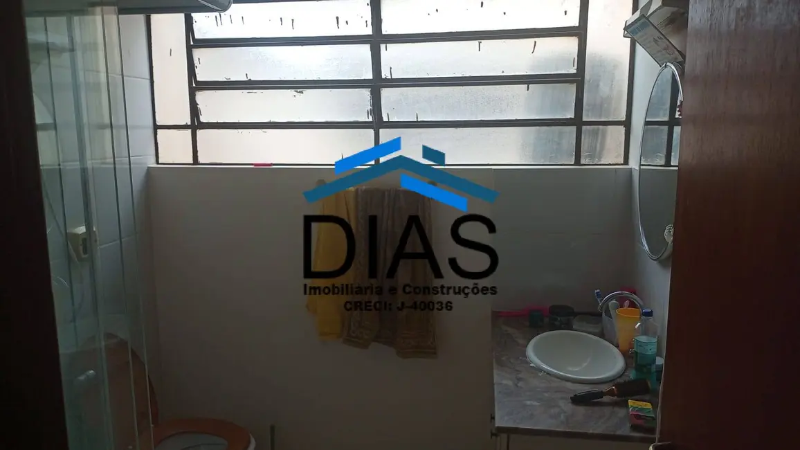 Casa com 3 quartos à venda, 512m2 em Centro, Araraquara - SP - imagem 3 Foto 3 de Casa com 3 quartos à venda, 512m2 em Centro, Araraquara - SP