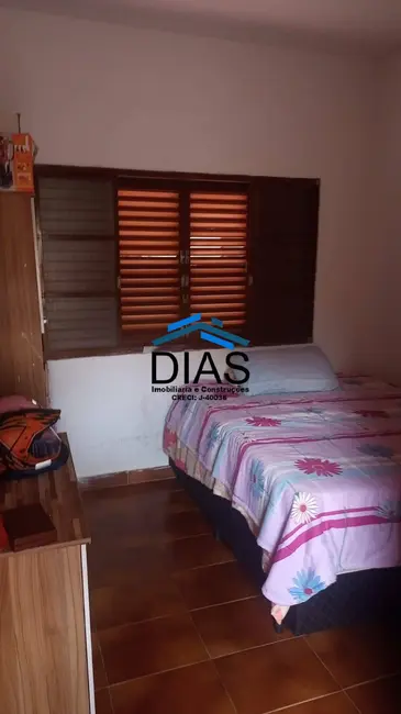 Casa com 3 quartos à venda, 512m2 em Centro, Araraquara - SP - imagem 6 Foto 6 de Casa com 3 quartos à venda, 512m2 em Centro, Araraquara - SP