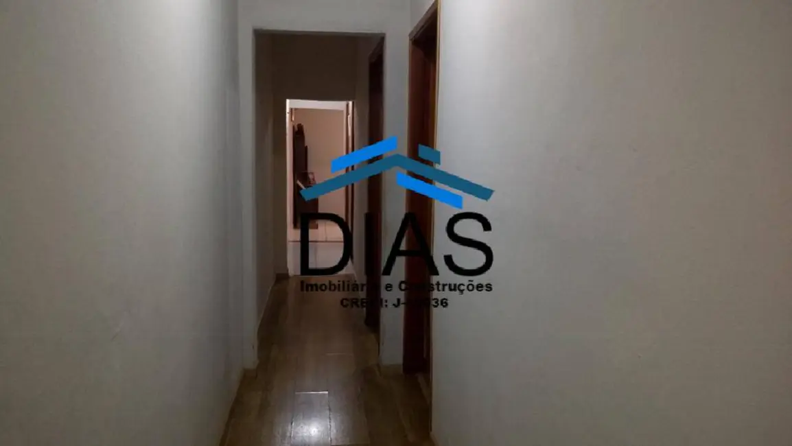 Casa com 3 quartos à venda, 241m2 em Vila Xavier (Vila Xavier), Araraquara - SP - imagem 9 Foto 9 de Casa com 3 quartos à venda, 241m2 em Vila Xavier (Vila Xavier), Araraquara - SP