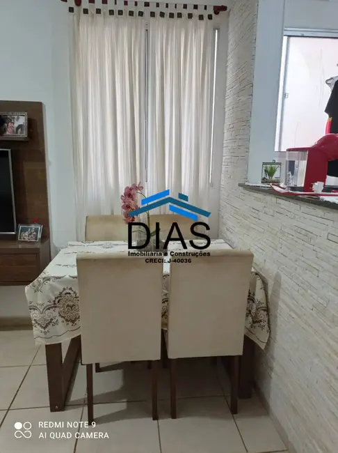 Foto 1 de Apartamento com 2 quartos à venda, 42m2 em Jardim Califórnia, Araraquara - SP