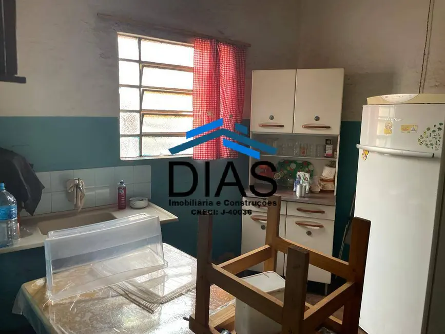Casa com 3 quartos à venda, 325m2 em Centro, Araraquara - SP - imagem 9 Foto 9 de Casa com 3 quartos à venda, 325m2 em Centro, Araraquara - SP