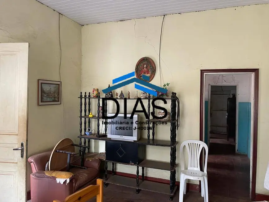 Casa com 3 quartos à venda, 325m2 em Centro, Araraquara - SP - imagem 3 Foto 3 de Casa com 3 quartos à venda, 325m2 em Centro, Araraquara - SP