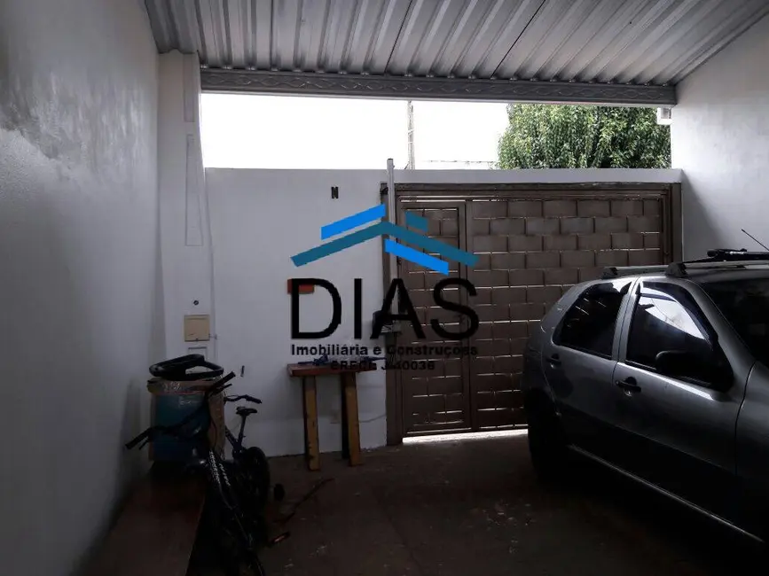 Foto 1 de Casa com 2 quartos à venda, 125m2 em Parque São Paulo (Vila Xavier), Araraquara - SP