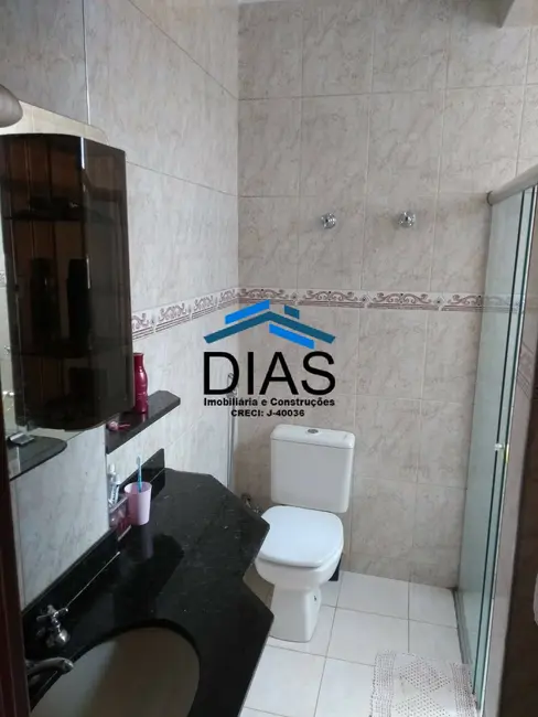 Casa com 3 quartos à venda, 210m2 em Centro, Araraquara - SP - imagem 5 Foto 5 de Casa com 3 quartos à venda, 210m2 em Centro, Araraquara - SP