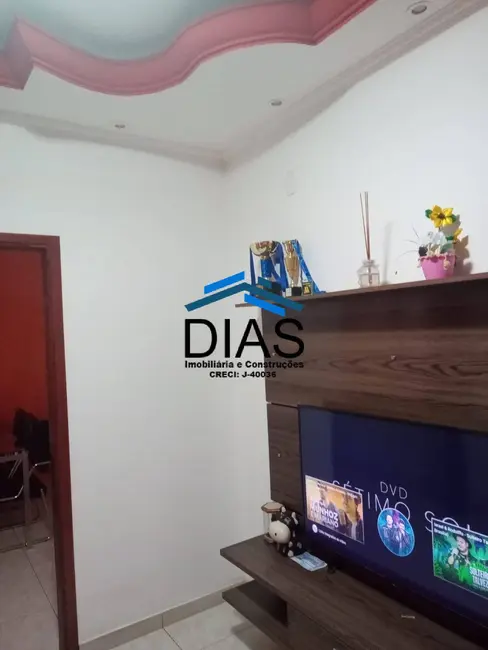 Casa com 2 quartos à venda, 250m2 em Jardim Altos do Cecap I e II, Araraquara - SP - imagem 2 Foto 2 de Casa com 2 quartos à venda, 250m2 em Jardim Altos do Cecap I e II, Araraquara - SP