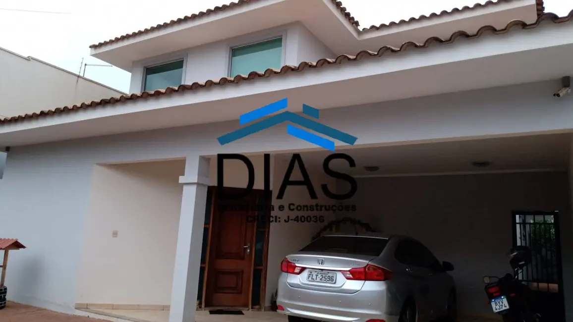 Foto 1 de Casa com 4 quartos à venda, 360m2 em Vila Harmonia, Araraquara - SP