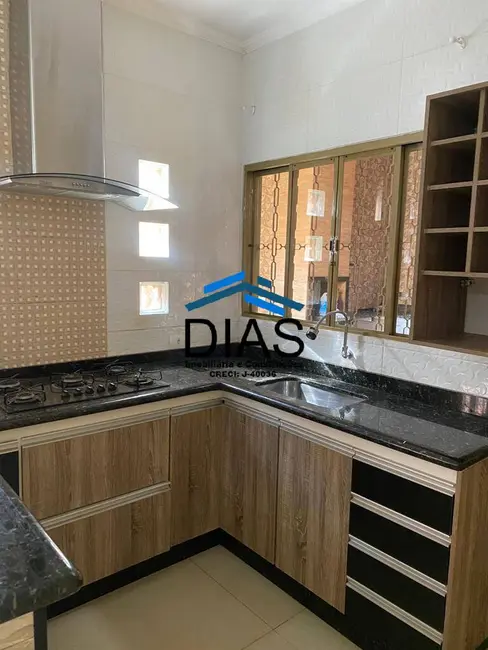Casa com 2 quartos à venda, 160m2 em Jardim Victório Antônio de Santi II, Araraquara - SP - imagem 6 Foto 6 de Casa com 2 quartos à venda, 160m2 em Jardim Victório Antônio de Santi II, Araraquara - SP
