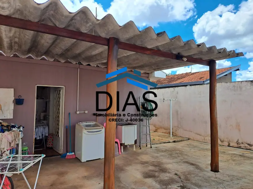 Casa com 3 quartos à venda, 268m2 em Jardim das Paineiras, Araraquara - SP - imagem 8 Foto 8 de Casa com 3 quartos à venda, 268m2 em Jardim das Paineiras, Araraquara - SP