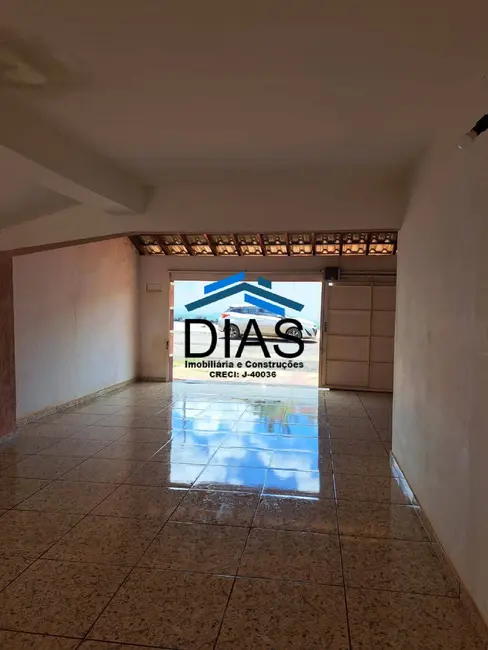 Casa com 3 quartos à venda, 268m2 em Jardim das Paineiras, Araraquara - SP - imagem 4 Foto 4 de Casa com 3 quartos à venda, 268m2 em Jardim das Paineiras, Araraquara - SP