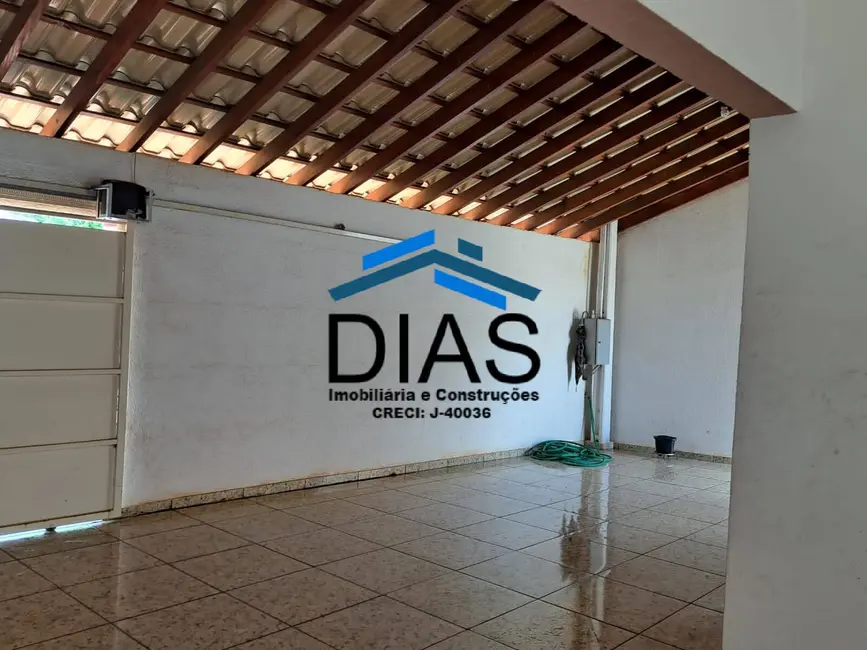 Casa com 3 quartos à venda, 268m2 em Jardim das Paineiras, Araraquara - SP - imagem 6 Foto 6 de Casa com 3 quartos à venda, 268m2 em Jardim das Paineiras, Araraquara - SP
