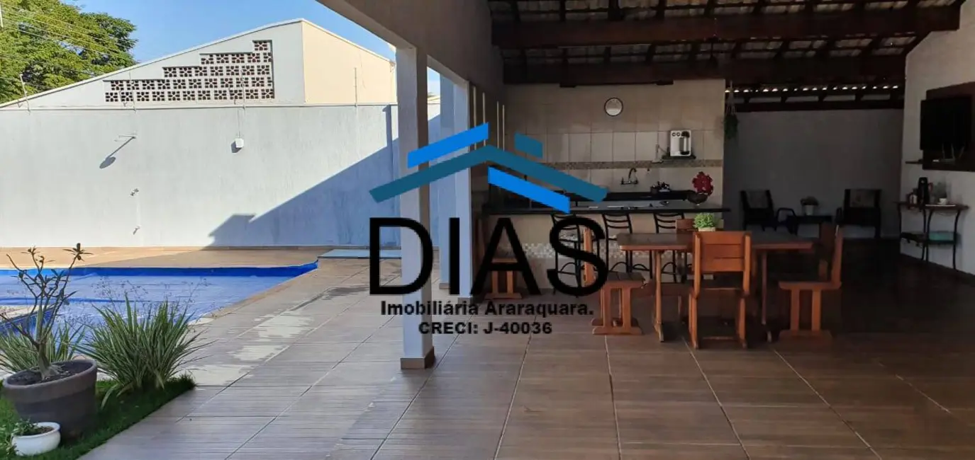 Casa com 3 quartos à venda, 256m2 em Cidade Jardim, Araraquara - SP - imagem 3 Foto 3 de Casa com 3 quartos à venda, 256m2 em Cidade Jardim, Araraquara - SP