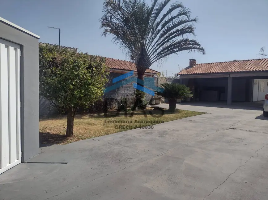 Casa com 2 quartos à venda, 263m2 em Jardim Viaduto (Vila Xavier), Araraquara - SP - imagem 3 Foto 3 de Casa com 2 quartos à venda, 263m2 em Jardim Viaduto (Vila Xavier), Araraquara - SP