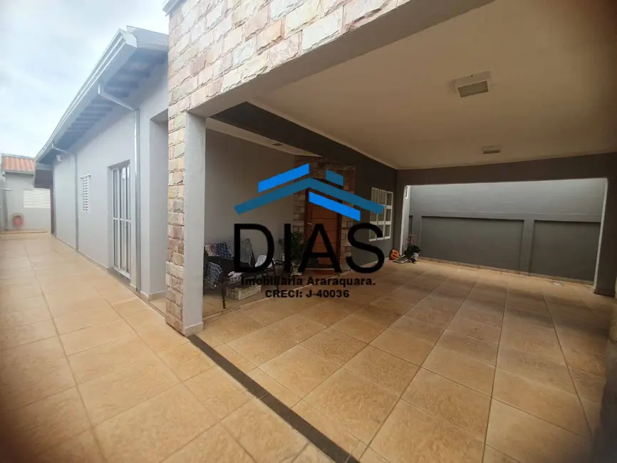 Casa com 3 quartos à venda, 198m2 em Jardim Maria Luiza V, Araraquara - SP - imagem 1 Foto 1 de Casa com 3 quartos à venda, 198m2 em Jardim Maria Luiza V, Araraquara - SP