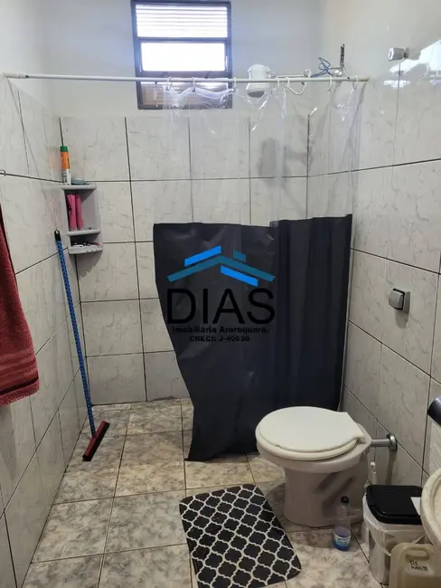 Casa com 2 quartos à venda, 97m2 em Jardim Roberto Selmi Dei, Araraquara - SP - imagem 3 Foto 3 de Casa com 2 quartos à venda, 97m2 em Jardim Roberto Selmi Dei, Araraquara - SP