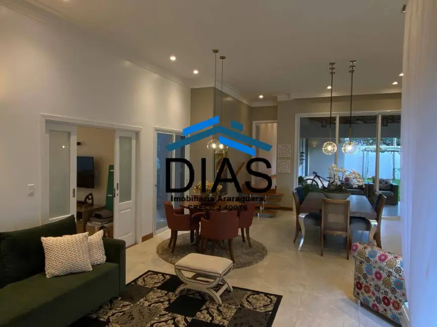 Casa com 3 quartos à venda, 257m2 em Portal das Araucárias, Araraquara - SP - imagem 6 Foto 6 de Casa com 3 quartos à venda, 257m2 em Portal das Araucárias, Araraquara - SP