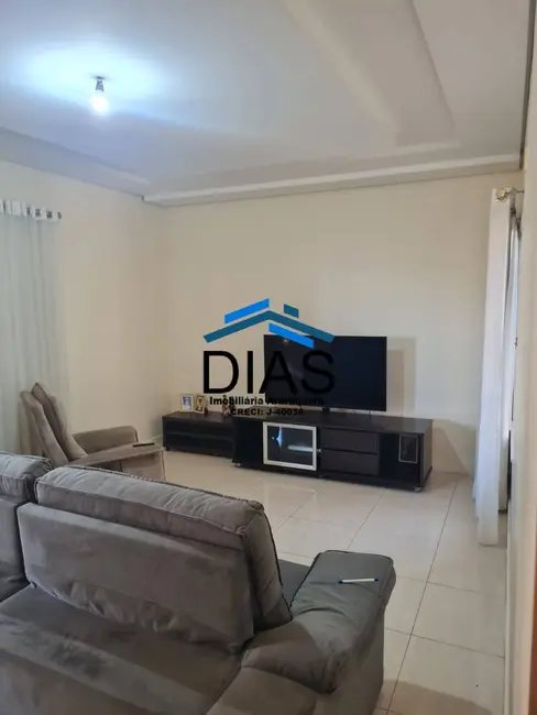 Foto 3 de Casa com 3 quartos à venda, 175m2 em Residencial Monte Carlo, Matao - SP