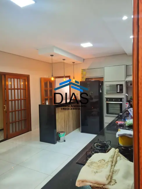 Foto 2 de Casa com 3 quartos à venda, 175m2 em Residencial Monte Carlo, Matao - SP