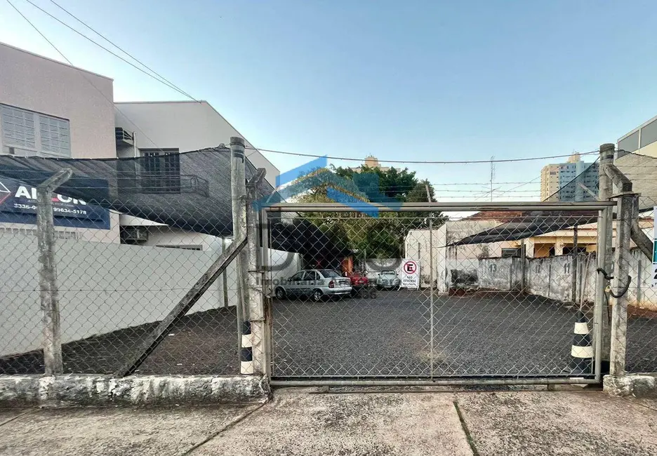 Terreno / Lote à venda, 224m2 em Centro, Araraquara - SP - imagem 3 Foto 3 de Terreno / Lote à venda, 224m2 em Centro, Araraquara - SP