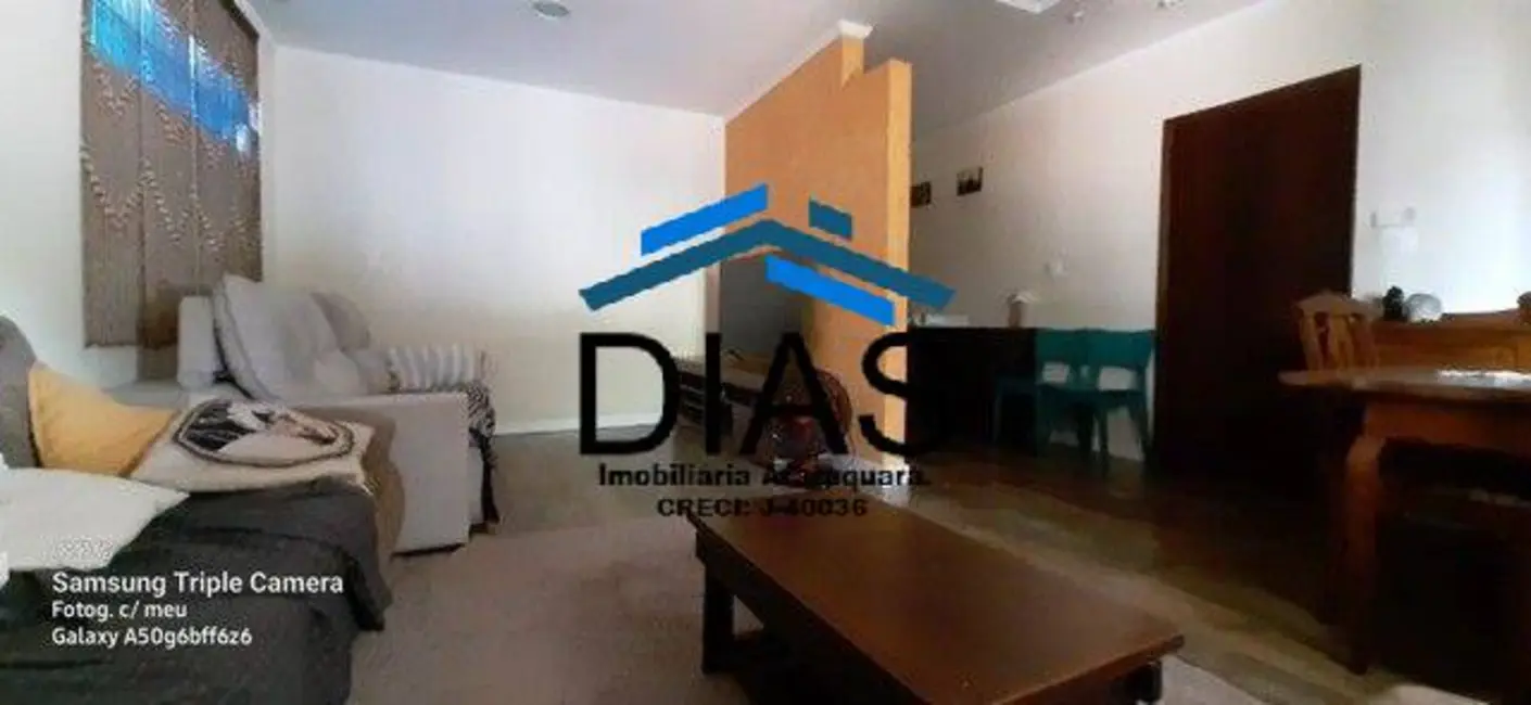 Casa com 3 quartos à venda, 217m2 em Vila Sedenho, Araraquara - SP - imagem 2 Foto 2 de Casa com 3 quartos à venda, 217m2 em Vila Sedenho, Araraquara - SP