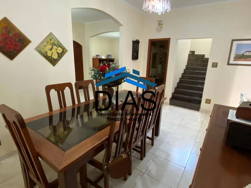 Foto 6 de Casa com 4 quartos à venda, 285m2 em Vila José Bonifácio, Araraquara - SP