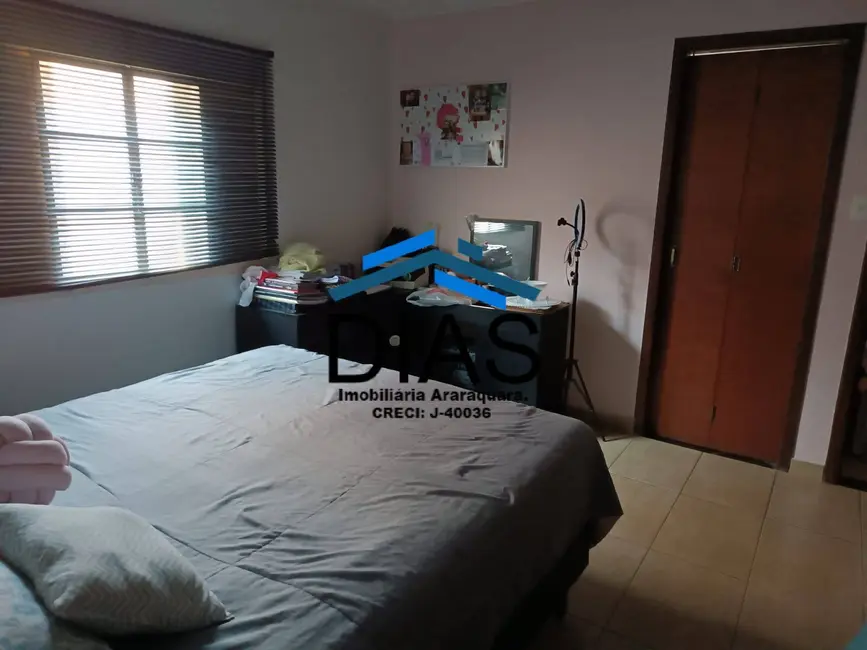 Casa com 2 quartos à venda, 202m2 em Jardim América (Vila Xavier), Araraquara - SP - imagem 3 Foto 3 de Casa com 2 quartos à venda, 202m2 em Jardim América (Vila Xavier), Araraquara - SP