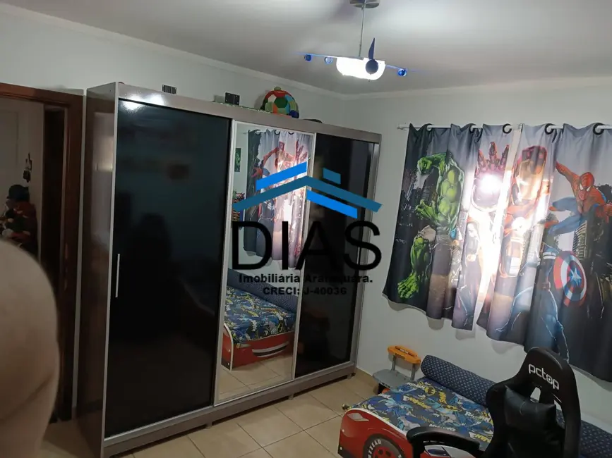 Casa com 2 quartos à venda, 202m2 em Jardim América (Vila Xavier), Araraquara - SP - imagem 8 Foto 8 de Casa com 2 quartos à venda, 202m2 em Jardim América (Vila Xavier), Araraquara - SP